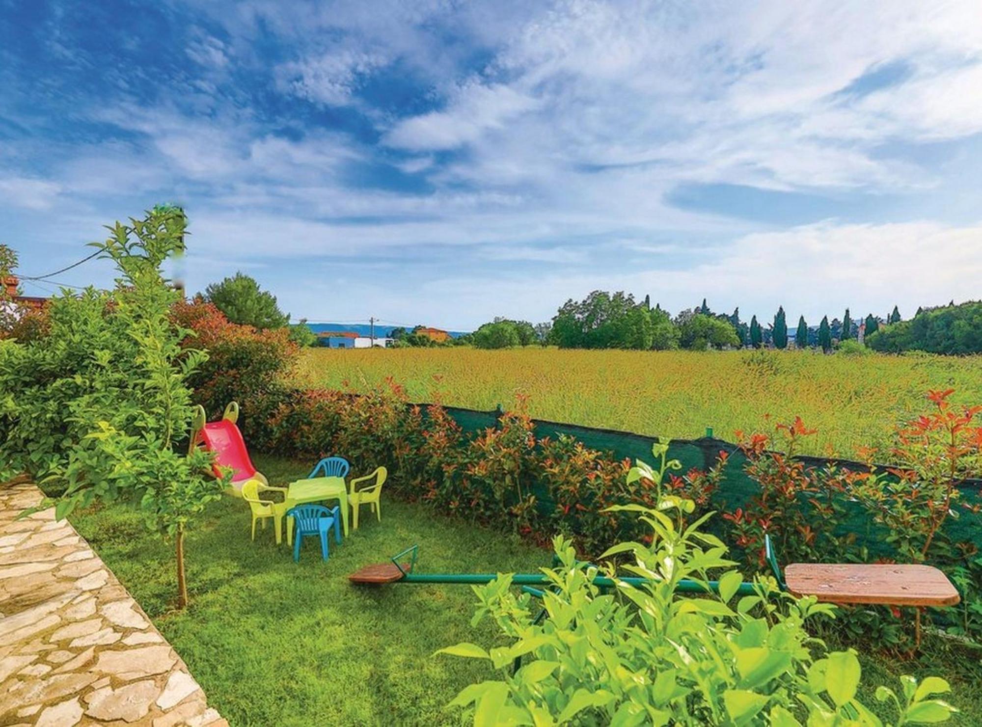 Mediterranean Stylish Villa With Pool In Kastel Stari Kastela Exterior photo